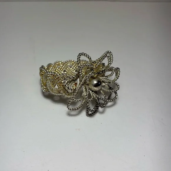 Napkin Rings Variety Set Of 6 Christmas Tree Sea Shell Flower Leaf Reindeer Star - Picture 3 of 13